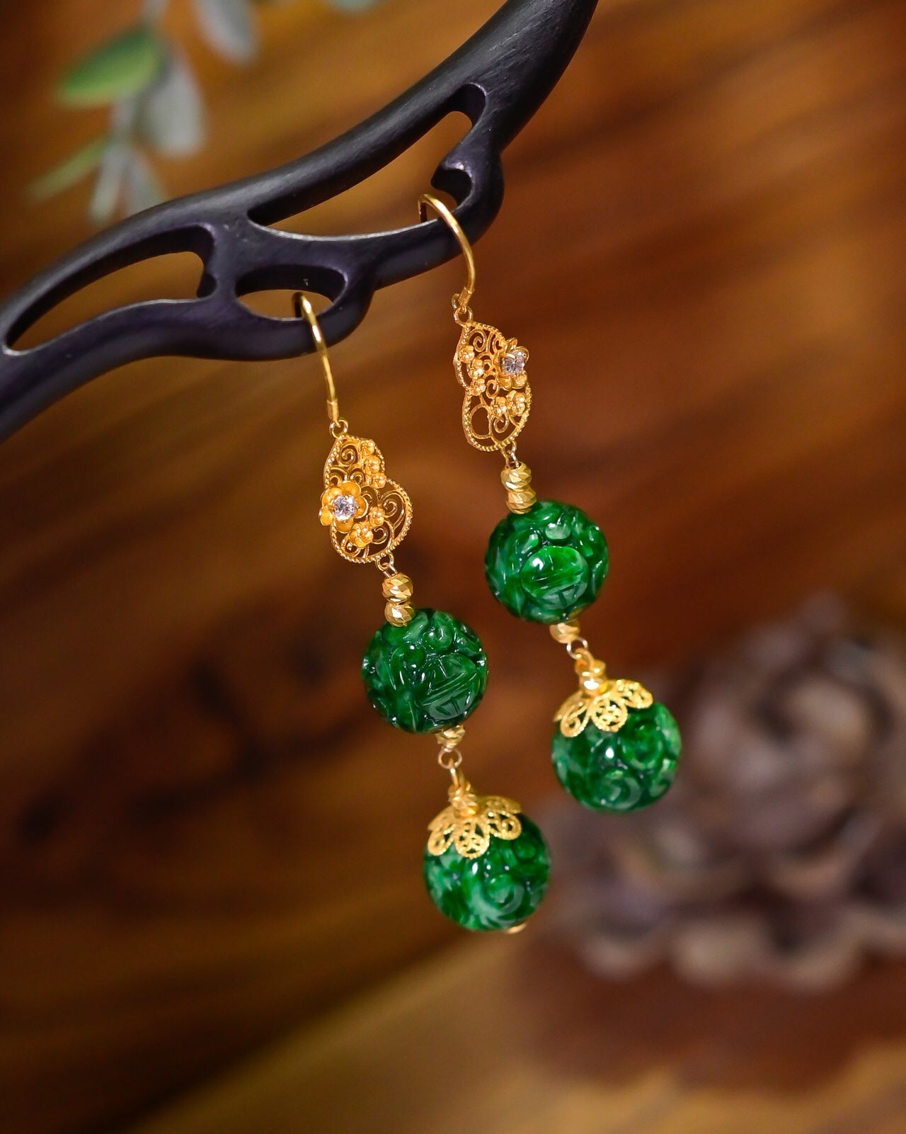 A0964 Exquisite 18K Gold Inlay Jadeite Earring