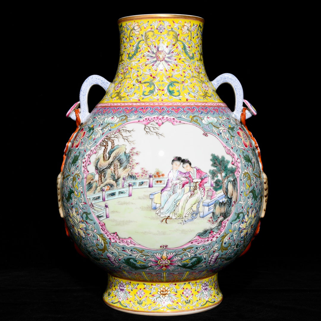 A0983 Chinese Qing Dynasty Gilt Edge Famille Rose Beautiful WomanDesign Porcelain Vase