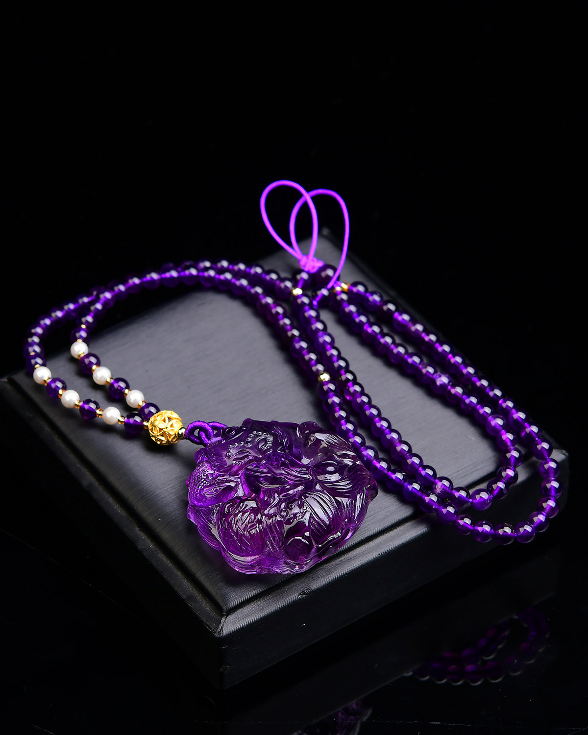 A0992 Exquisite Amethyst Carved Nine-tailed Fox Pendant