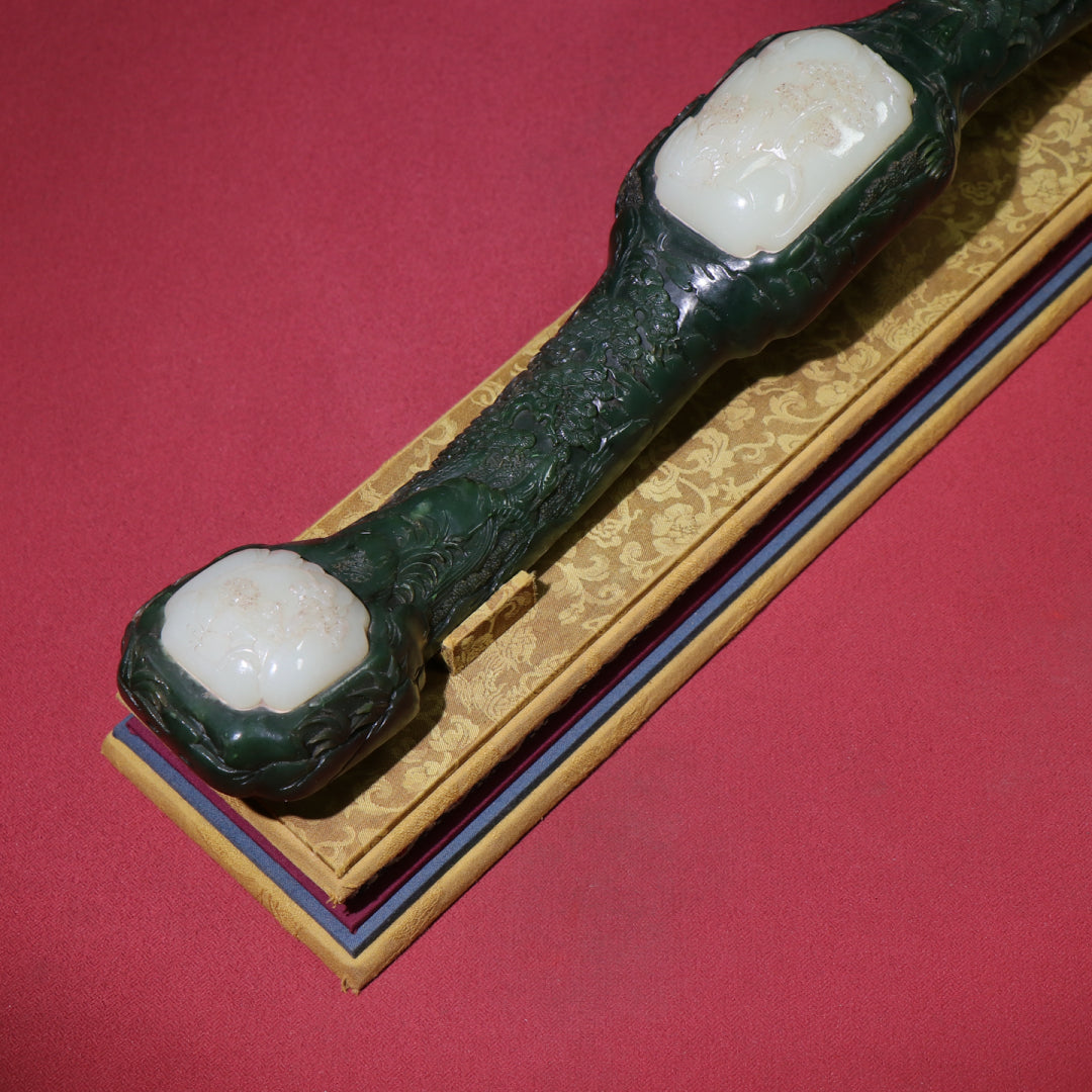 A0994 Superb Chinese Green Hetian Jade Inlay White Hetian Jade Ruyi Scepter