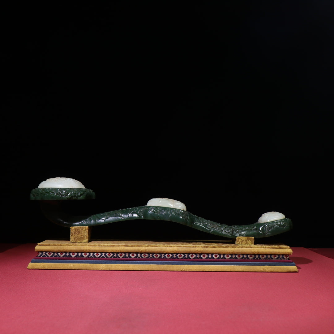 A0994 Superb Chinese Green Hetian Jade Inlay White Hetian Jade Ruyi Scepter