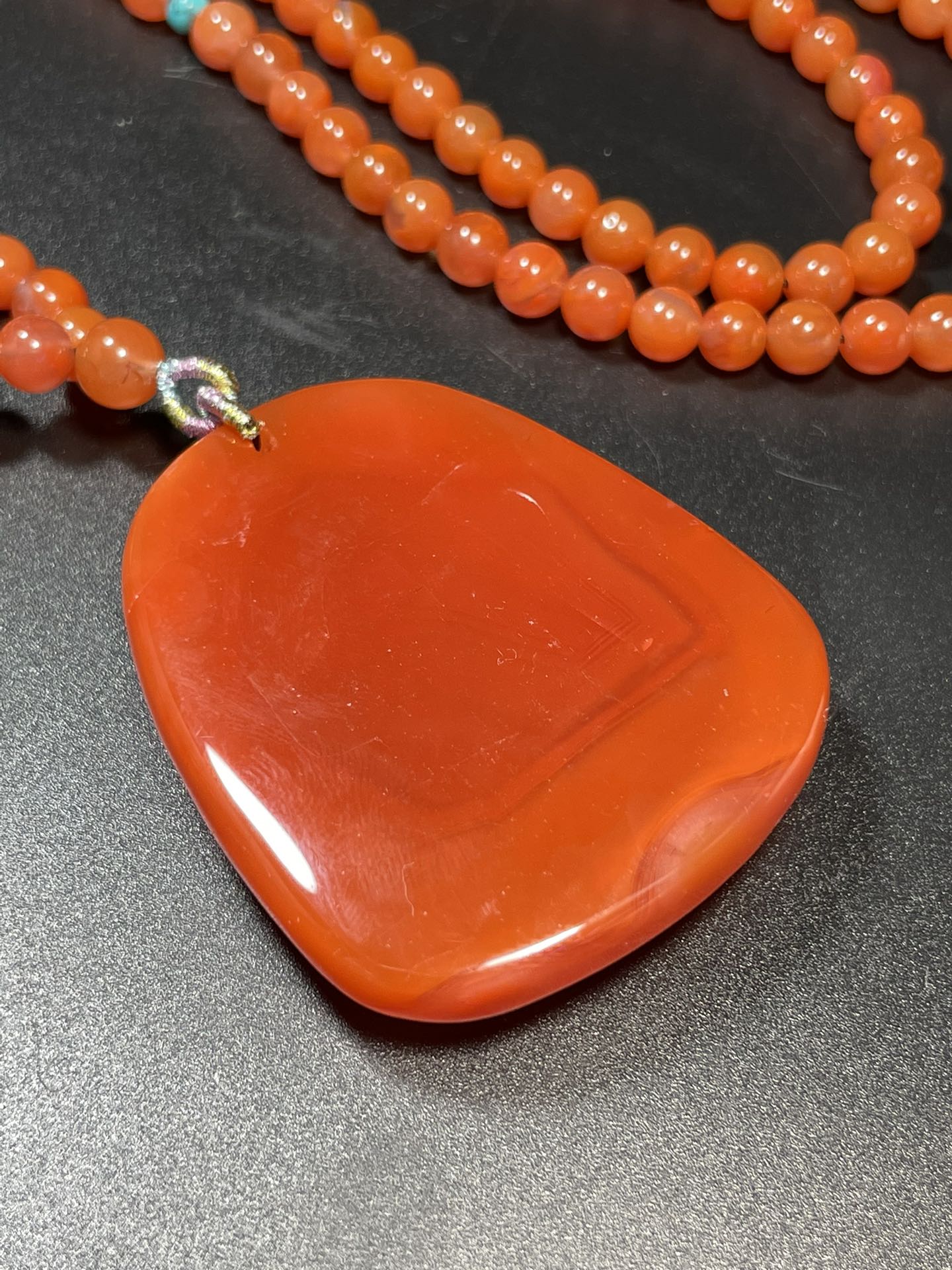 A0997 Beautiful Nanhong Agate Carved Peony Pendant w Beads Necklace