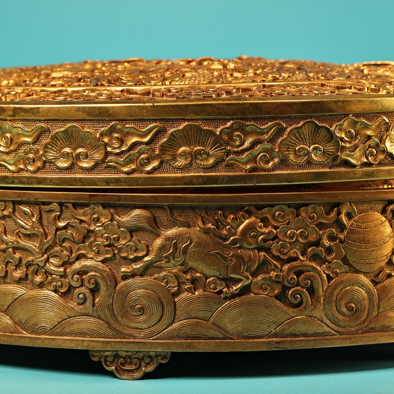 A0998 Vintage Chinese Gilt Gold Copper Low Relief Nine Dragon Jewellery Box