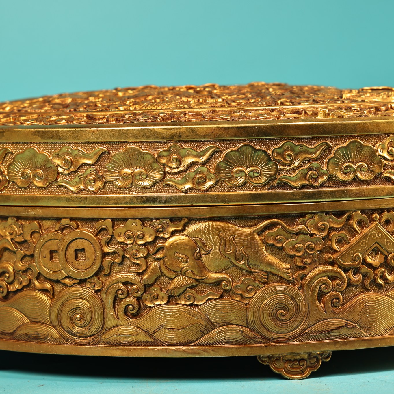 A0998 Vintage Chinese Gilt Gold Copper Low Relief Nine Dragon Jewellery Box