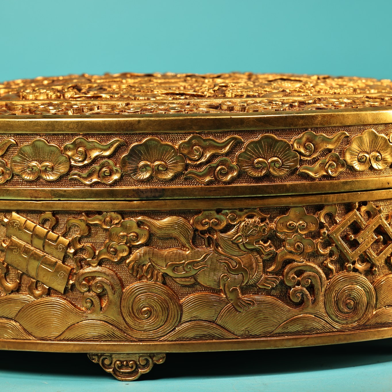 A0998 Vintage Chinese Gilt Gold Copper Low Relief Nine Dragon Jewellery Box