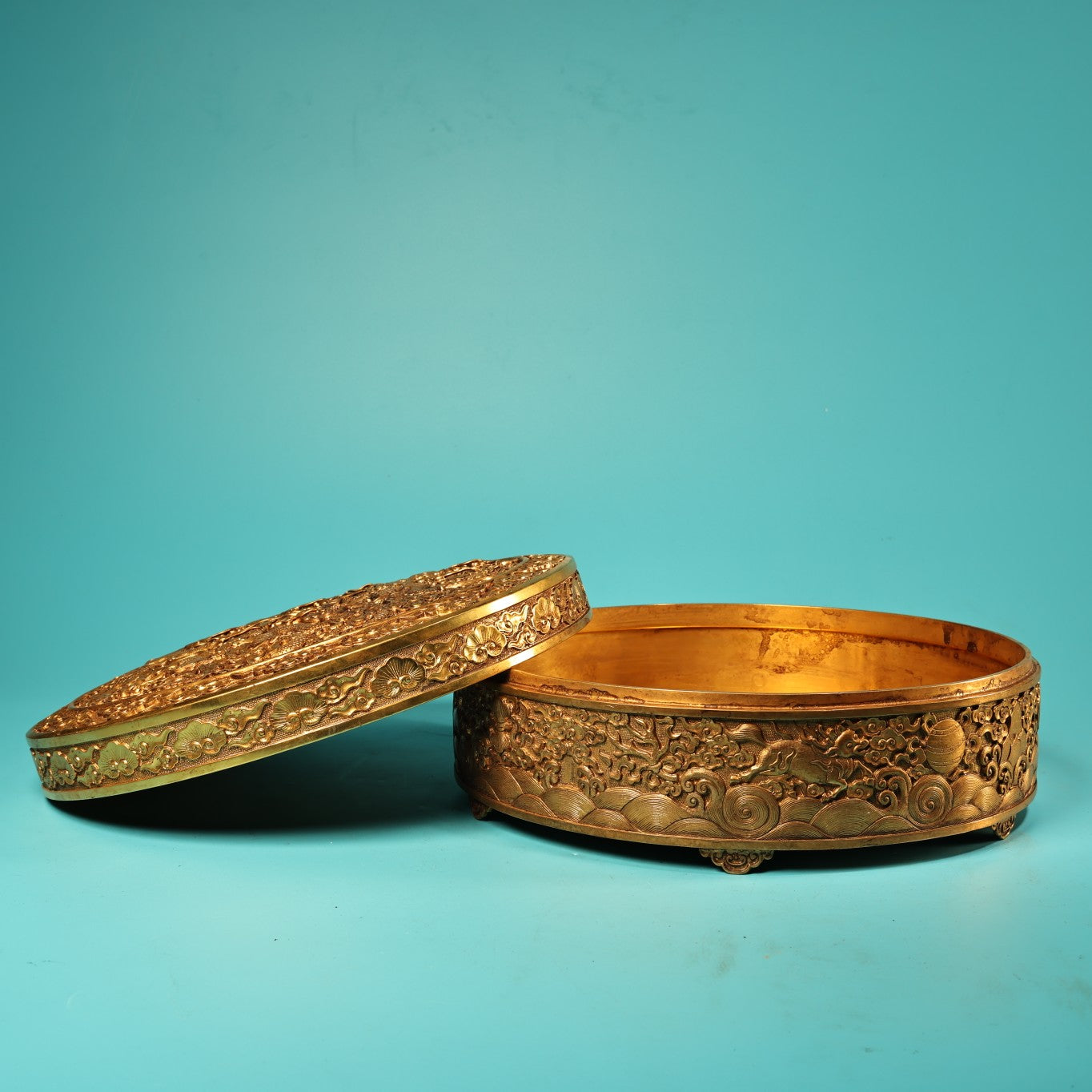 A0998 Vintage Chinese Gilt Gold Copper Low Relief Nine Dragon Jewellery Box