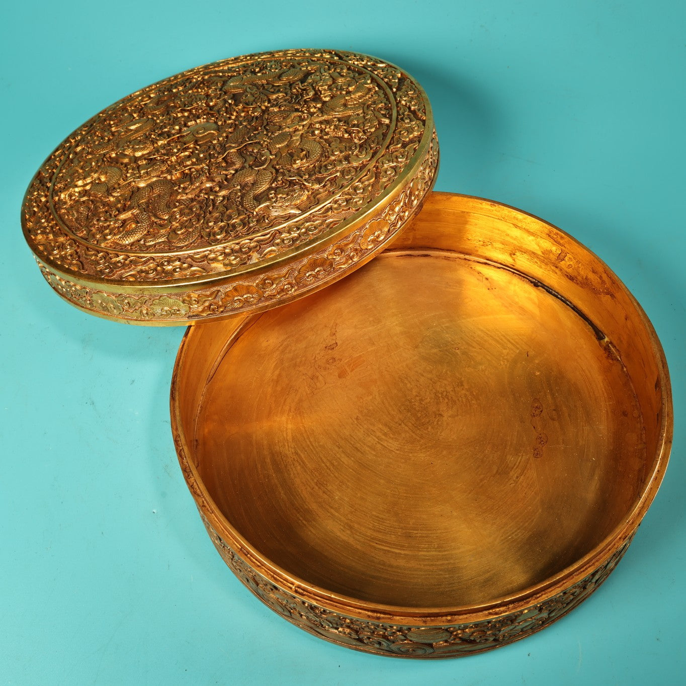 A0998 Vintage Chinese Gilt Gold Copper Low Relief Nine Dragon Jewellery Box
