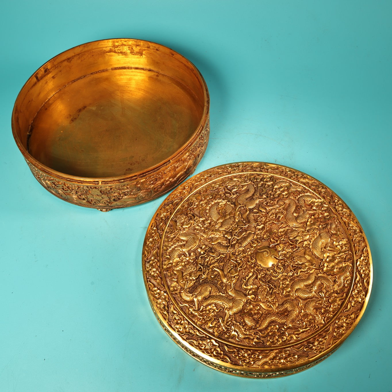 A0998 Vintage Chinese Gilt Gold Copper Low Relief Nine Dragon Jewellery Box