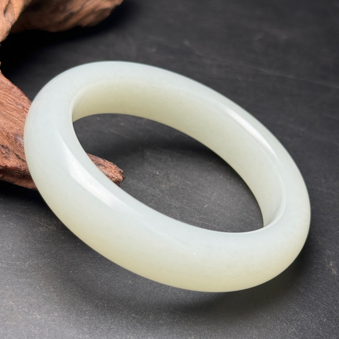 A0999 Inside Diameter 56 MM Chinese Hetian Jade Bracelet