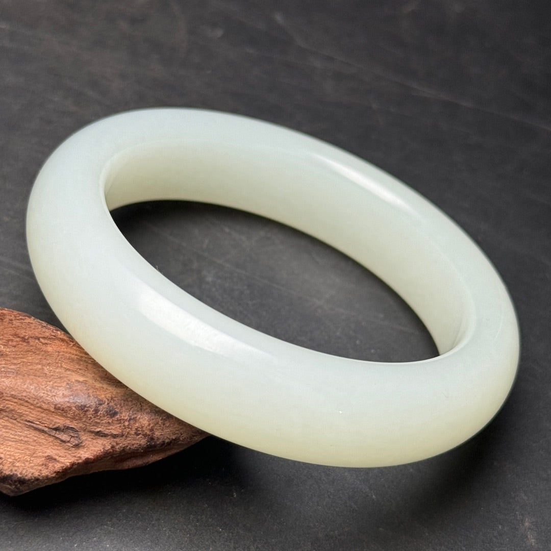 A0999 Inside Diameter 56 MM Chinese Hetian Jade Bracelet
