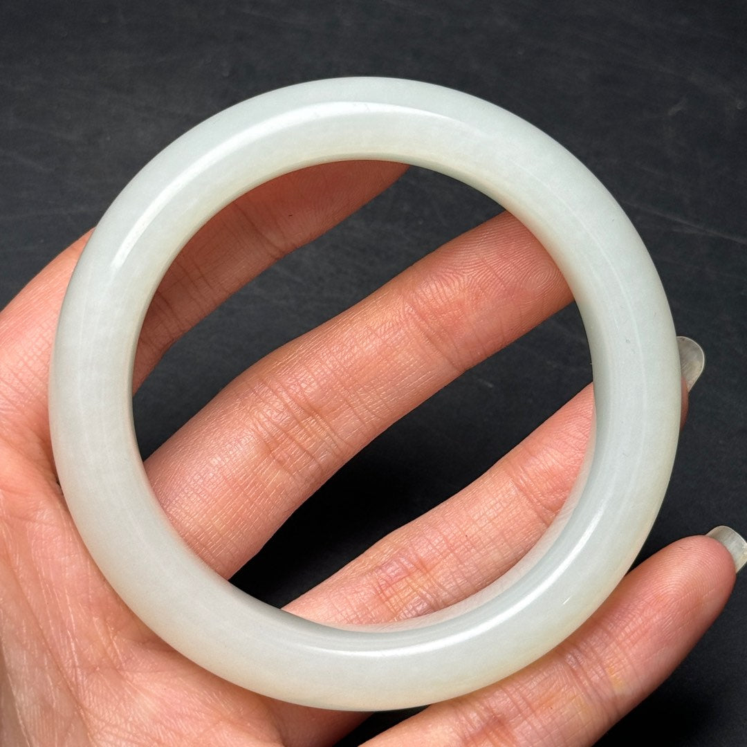 A0999 Inside Diameter 56 MM Chinese Hetian Jade Bracelet
