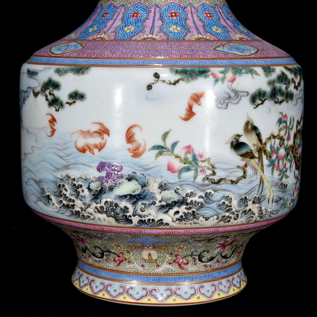 A1008 Chinese Qing Dynasty Gilt Gold Famille Rose Enamel Flowers Bird Design Porcelain Vase