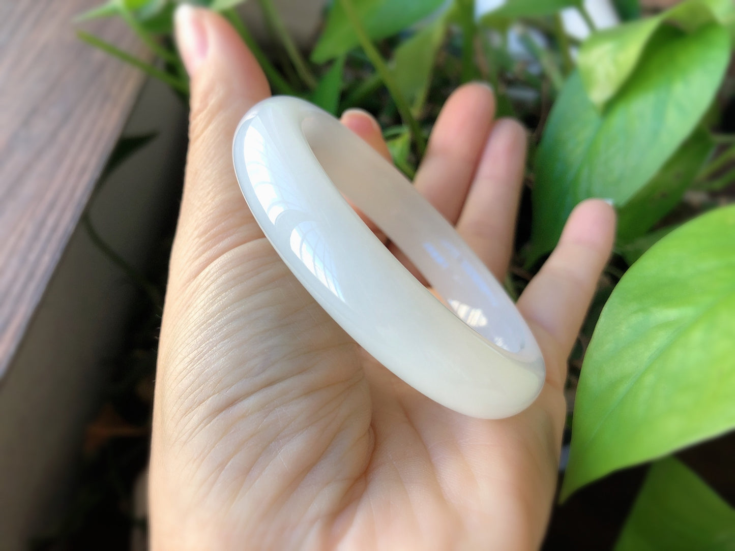 A1017 Inside Diameter 53.8 MM Chinese Hetian Jade Bracelet