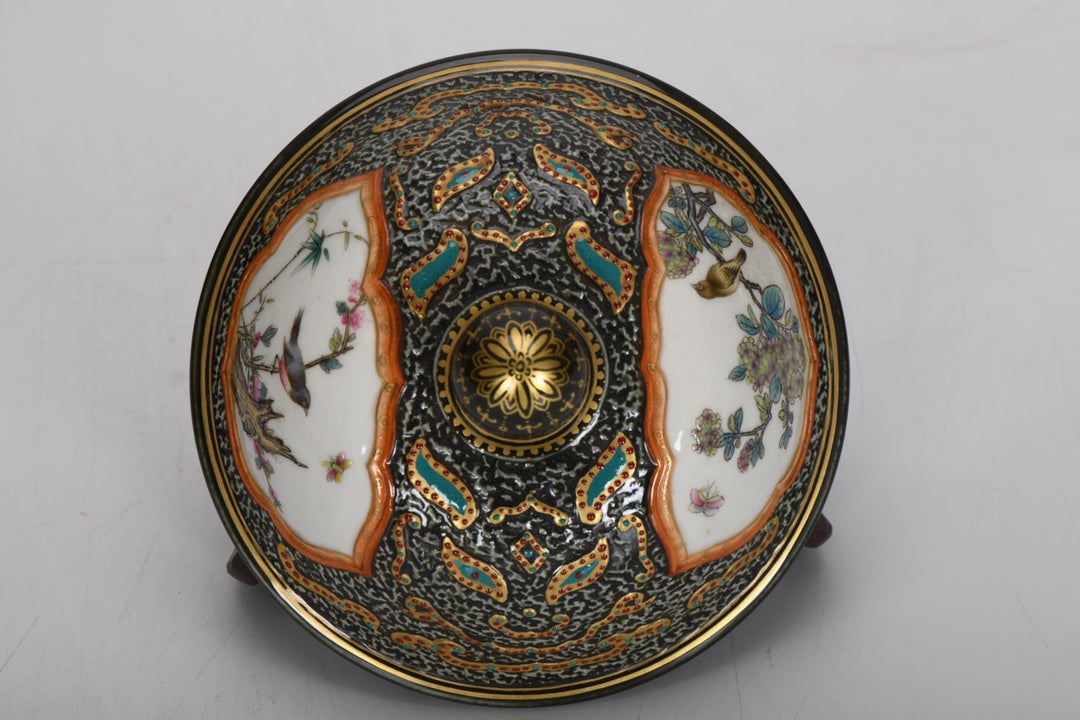 A1029 Chinese Qing Dynasty Gilt Gold Famille Rose Enamel Flowers Design Porcelain Pot