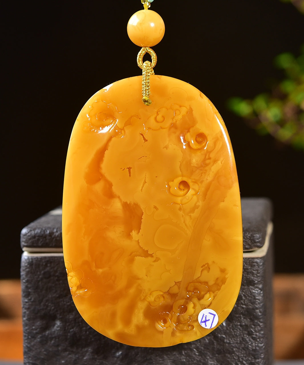 A1031 Beautiful Beeswax Carved Ganesha Buddha Pendant