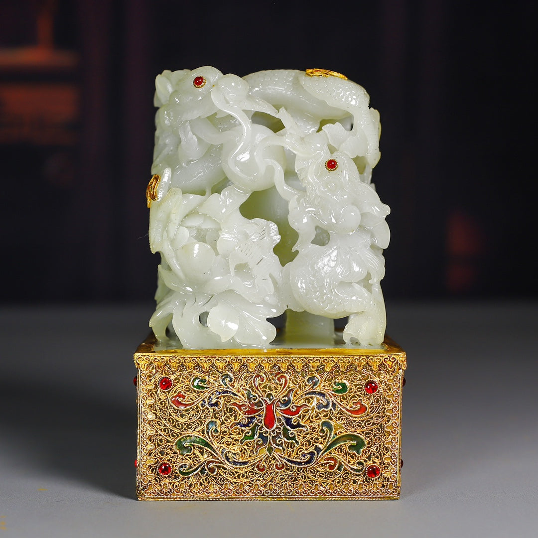 A1032 Exquisite Gold Wires Inlay Hetian Jade Carved Fortune Dragon Seal