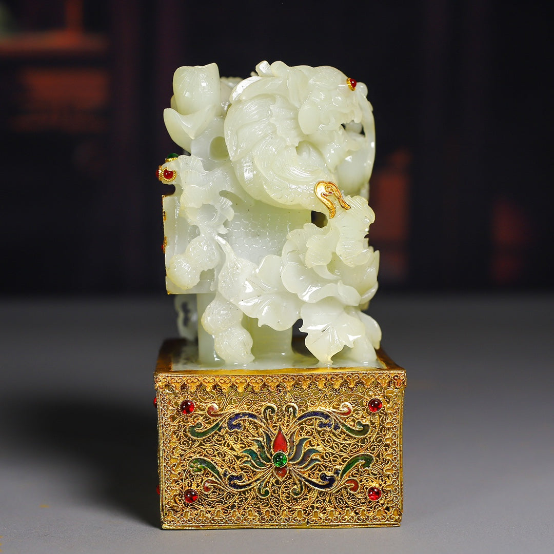 A1032 Exquisite Gold Wires Inlay Hetian Jade Carved Fortune Dragon Seal