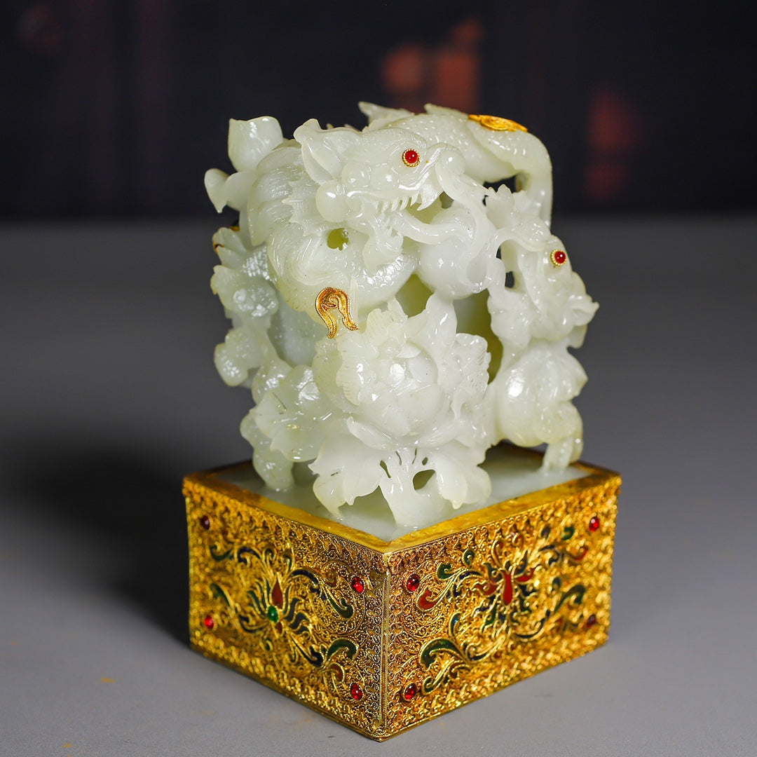 A1032 Exquisite Gold Wires Inlay Hetian Jade Carved Fortune Dragon Seal