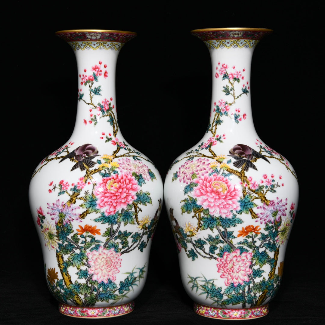 A1039 A Pair Chinese Qing Dynasty Gilt Edge Famille Rose Flowers Bird Design Porcelain Vases