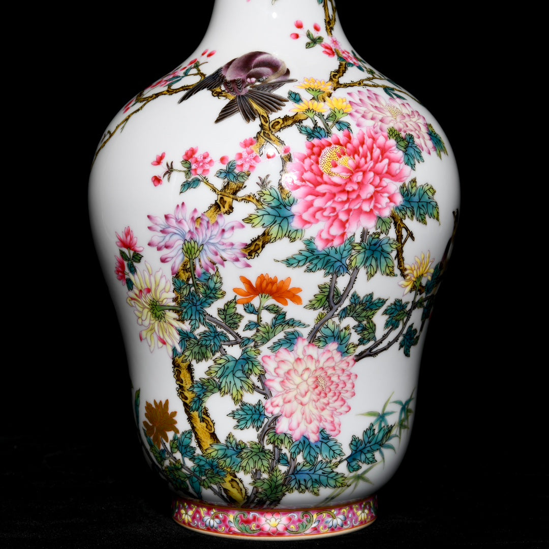 A1039 A Pair Chinese Qing Dynasty Gilt Edge Famille Rose Flowers Bird Design Porcelain Vases