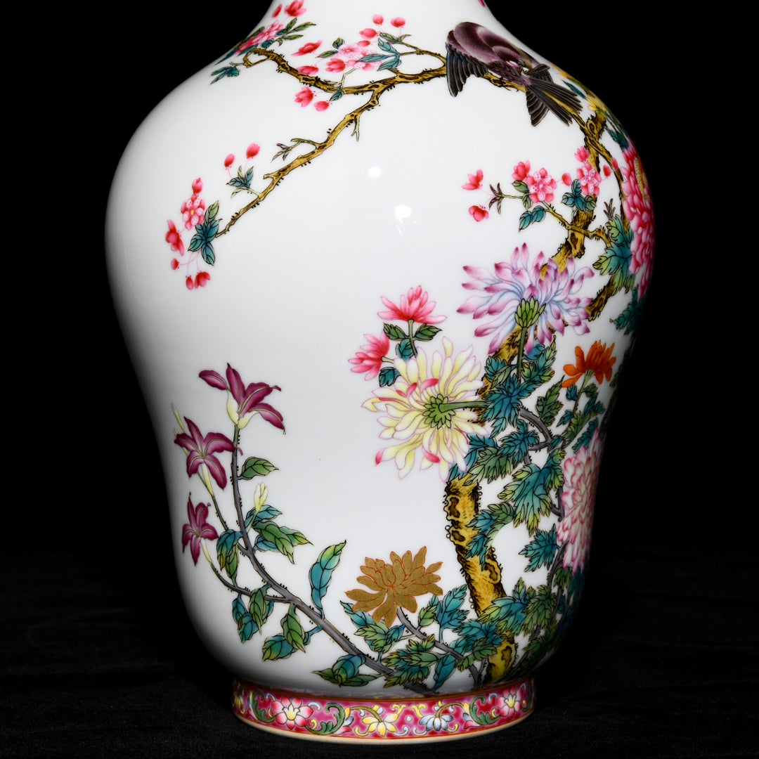 A1039 A Pair Chinese Qing Dynasty Gilt Edge Famille Rose Flowers Bird Design Porcelain Vases