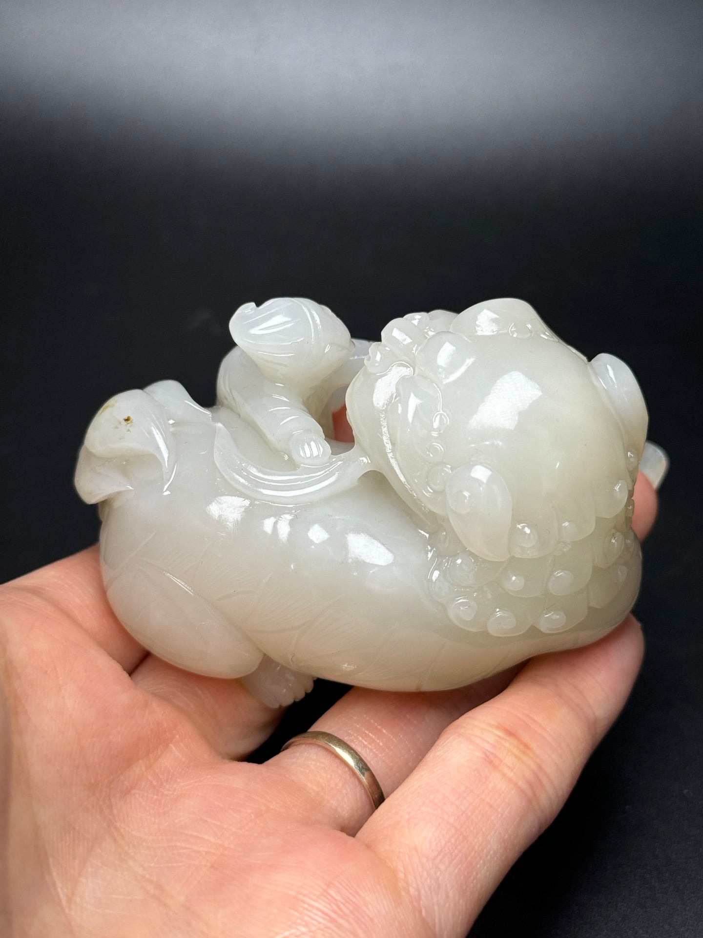 A1050 Superb Chinese Hetian Jade Carved Fortune Lion Statue