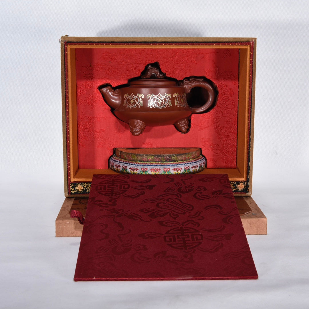 A1057 Superb Chinese Famille Rose Yixing Zisha Clay Teapot w Artist Signed