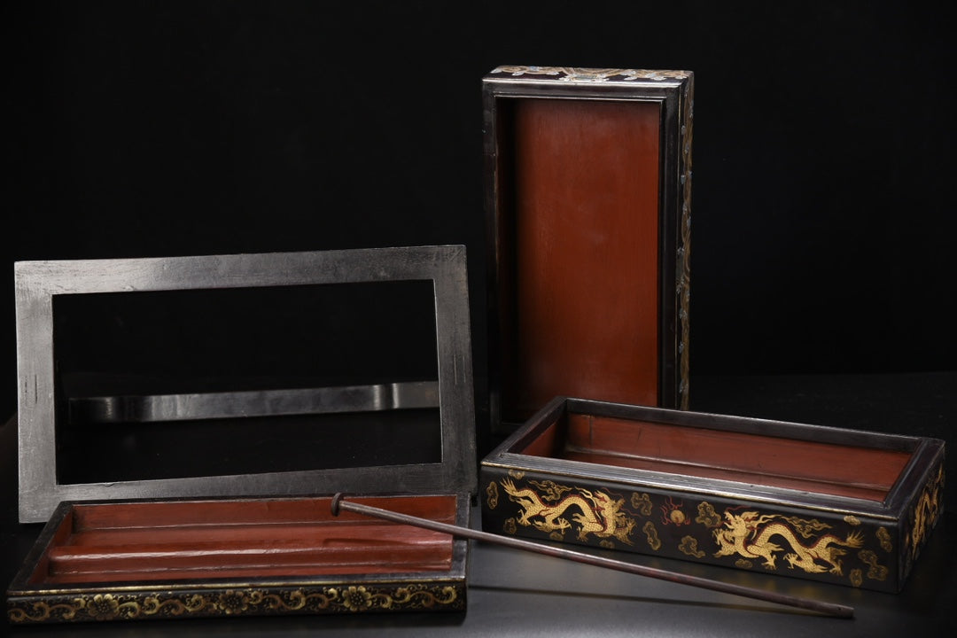 A1076 Chinese Gilt Gold Wooden-cored Lacquerware Fortune Dragon Design Handle Food Box