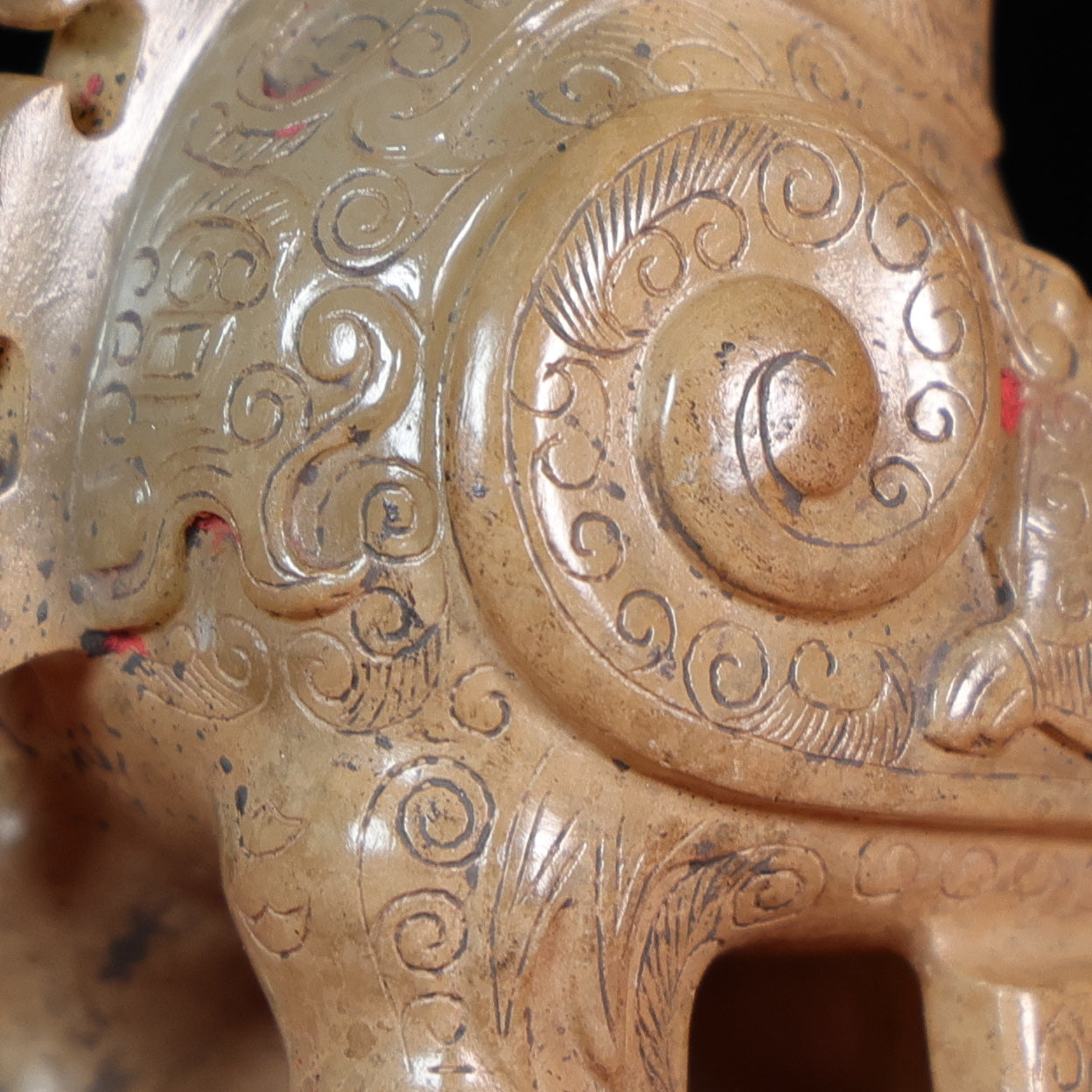 A1077 Superb Vintage Chinese Hetian Jade Carved Divine Bird Statue