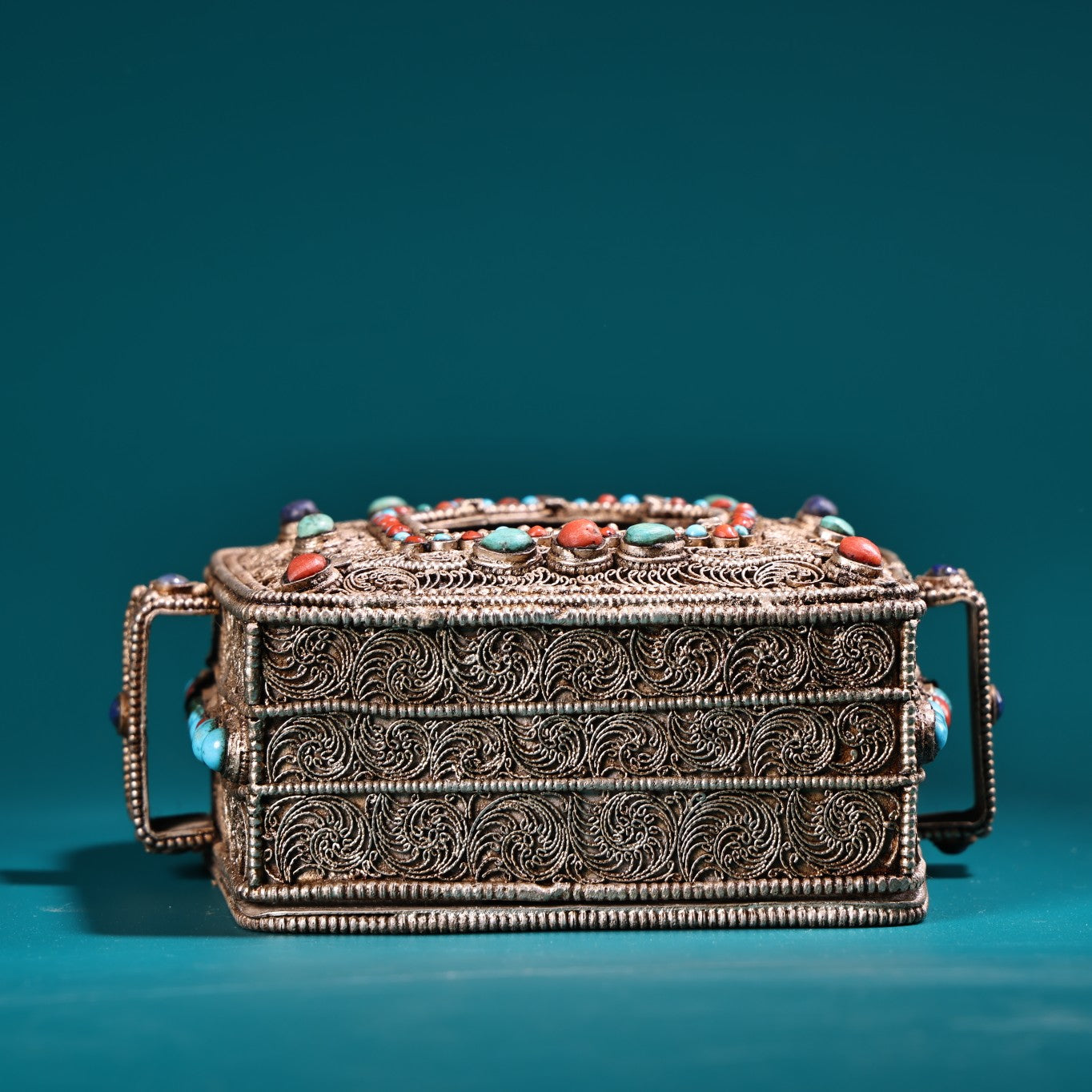 A1081 Tibetan Silver Wires Inlay Turquoise & Lapis Lazuli Buddha Gawu Box
