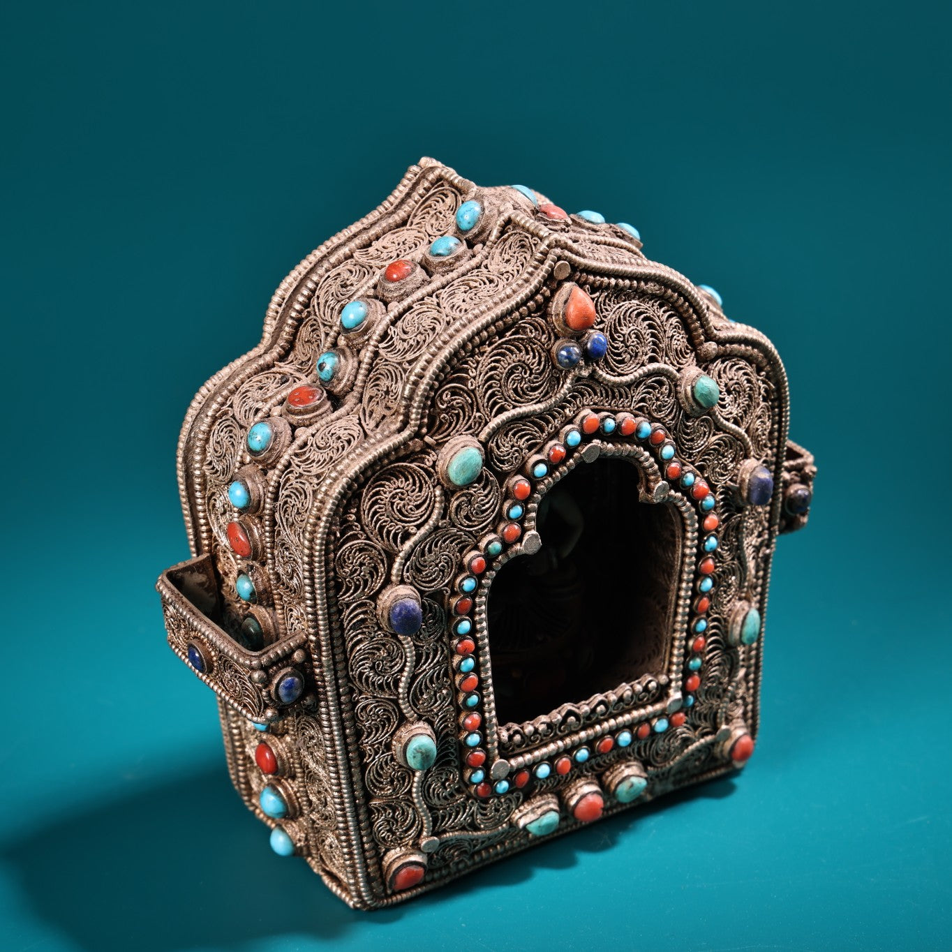 A1081 Tibetan Silver Wires Inlay Turquoise & Lapis Lazuli Buddha Gawu Box