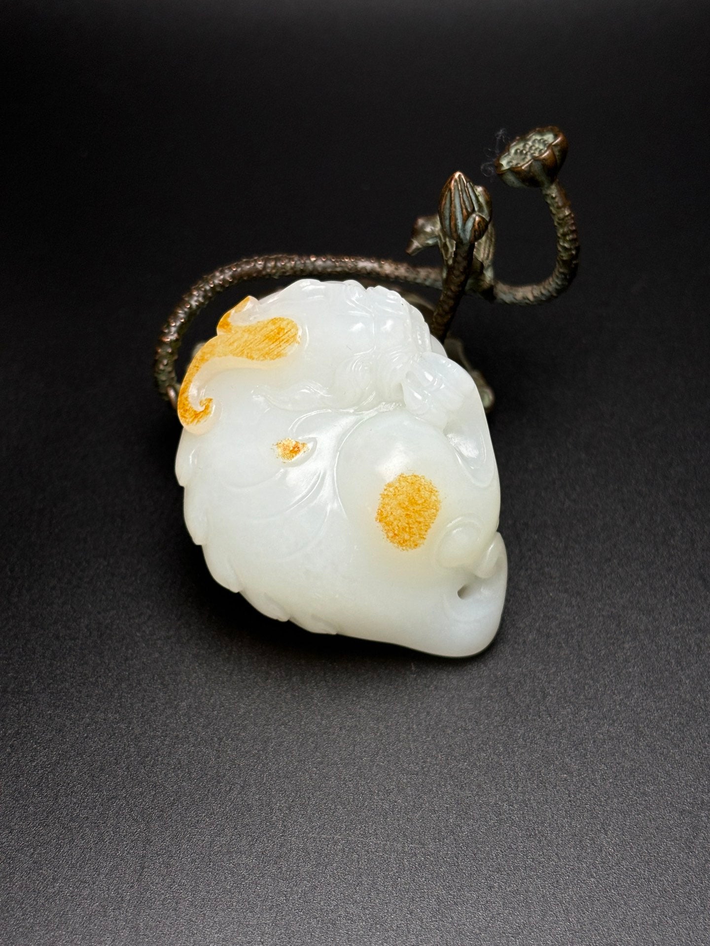 A1084 Superb Chinese Hetian Jade Carved Fortune Pixiu Statue/Pendant