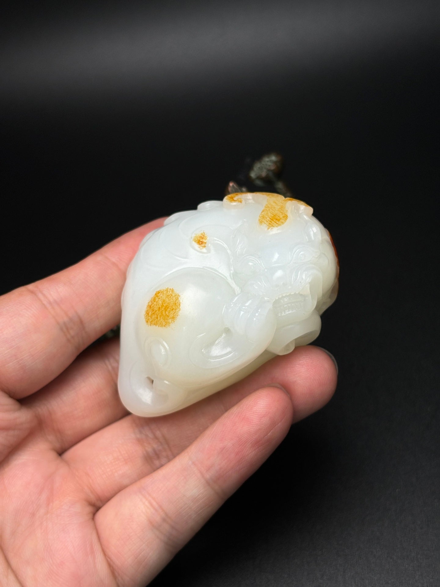 A1084 Superb Chinese Hetian Jade Carved Fortune Pixiu Statue/Pendant