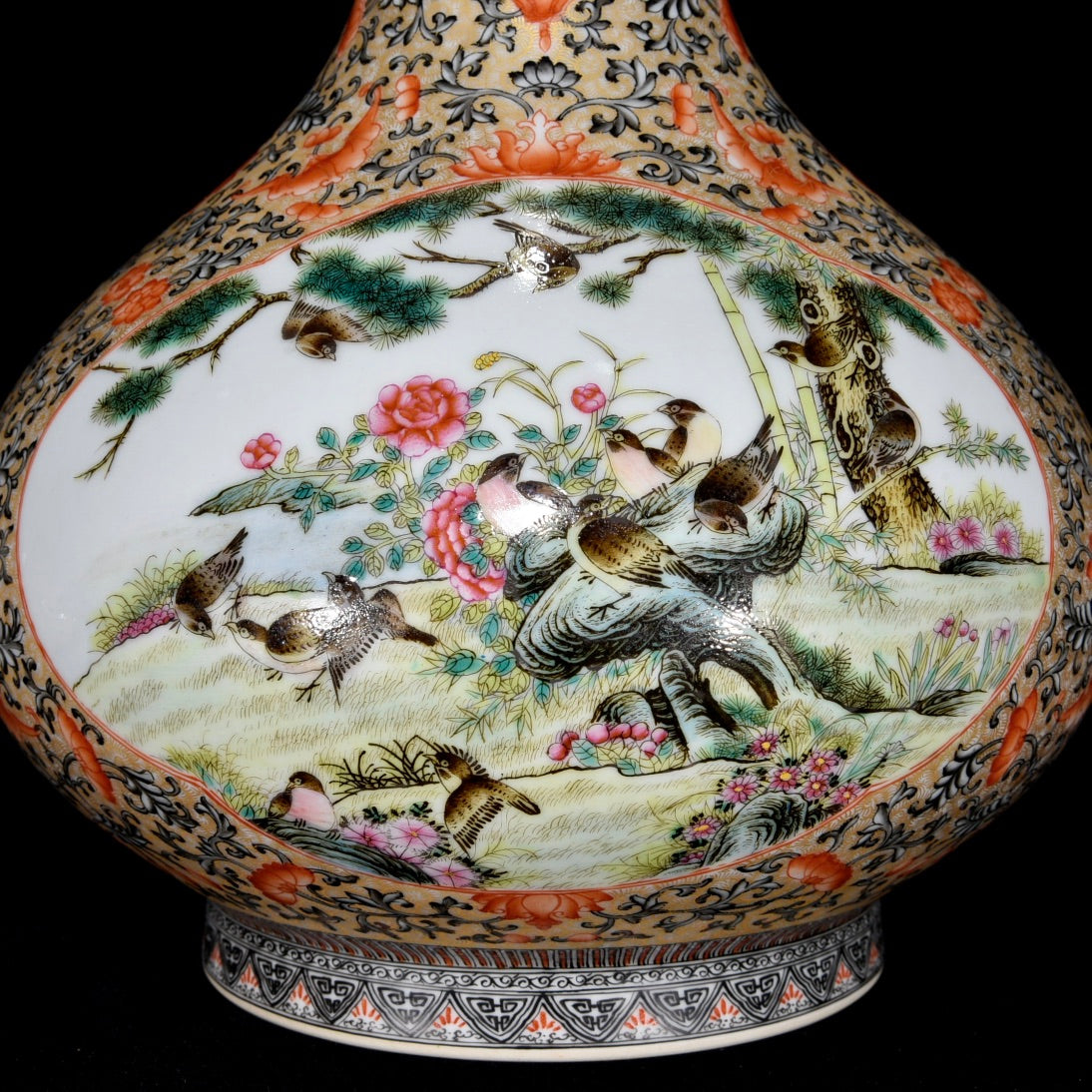 A1097 Chinese Qing Dynasty Gilt Edge Famille Rose Flowers Bird Design Porcelain Vase