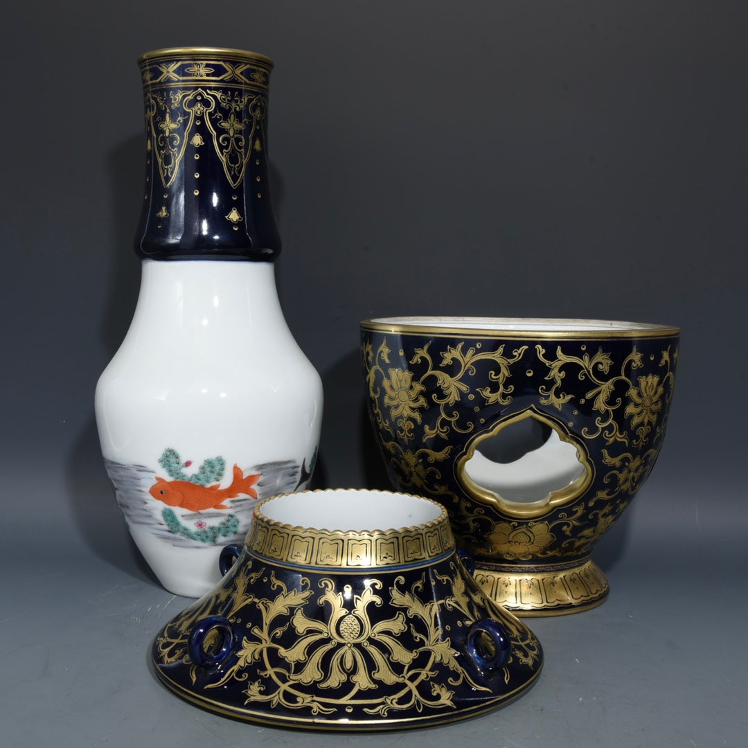 A1113 Chinese Qing Dynasty Gilt Gold Blue Glaze Flowers Design Turn Heart Porcelain Vase