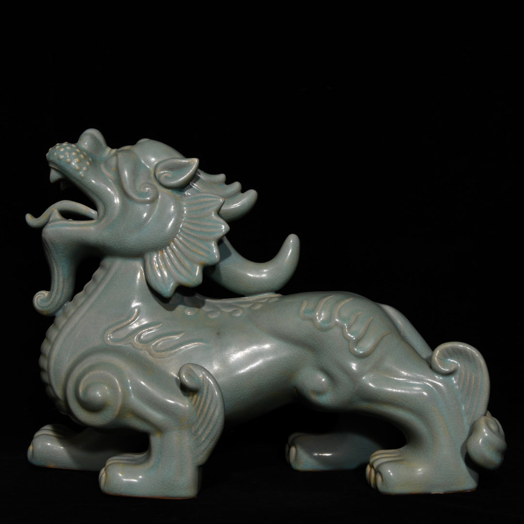 A1119 Chinese Ru Kiln Porcelain Fortune Kylin Statue