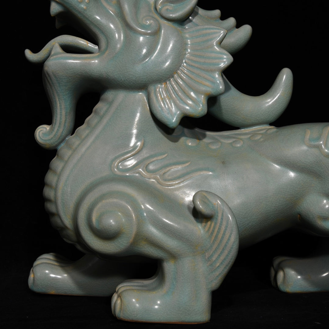A1119 Chinese Ru Kiln Porcelain Fortune Kylin Statue