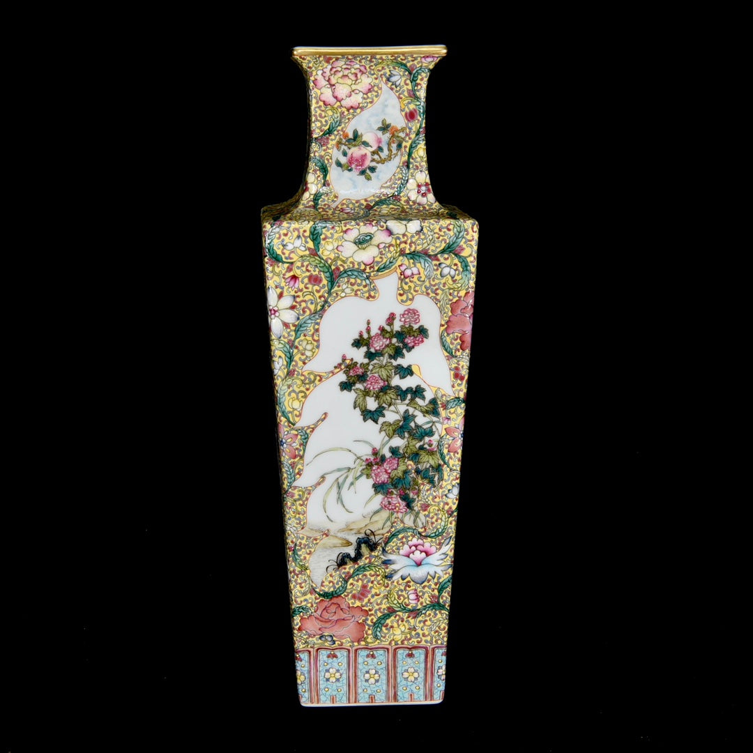A1149 Chinese Qing Dynasty Gilt Gold Famille Rose Flowers Design Porcelain Vase