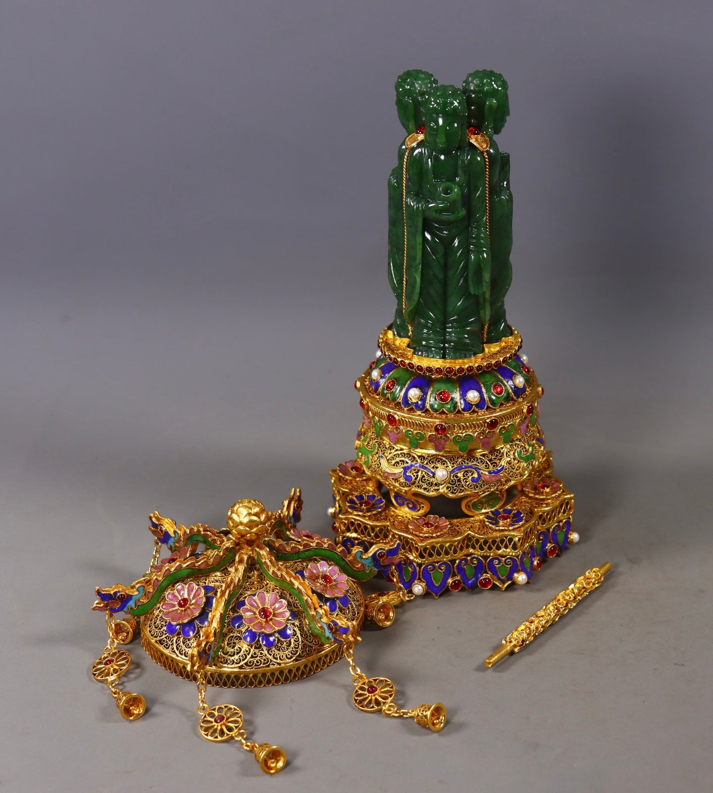 A1155 Exquisite Chinese Gold Wires Enamel Inlay Green Hetian Jade Three Buddha Statue