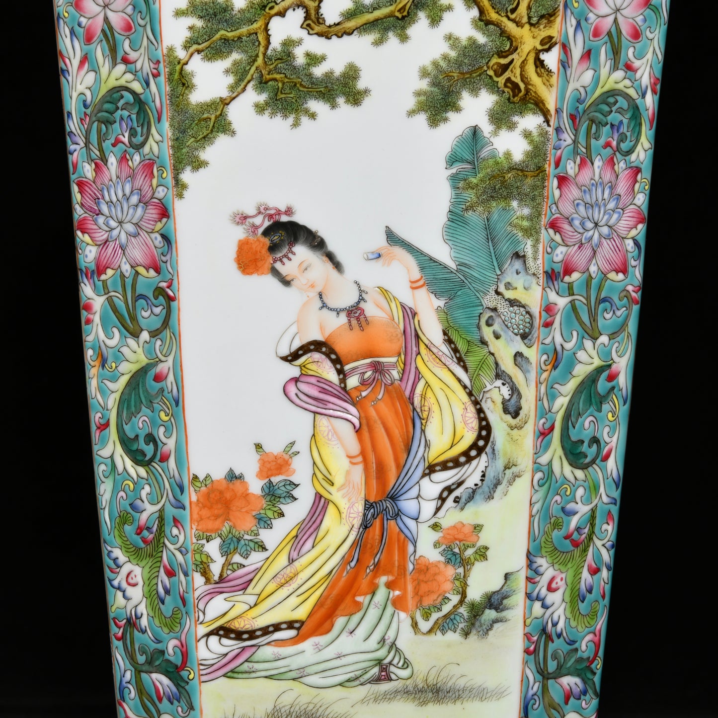 A1156 Chinese Qing Dynasty Gilt Edge Famille Rose Beautiful Woman Design Porcelain Vase