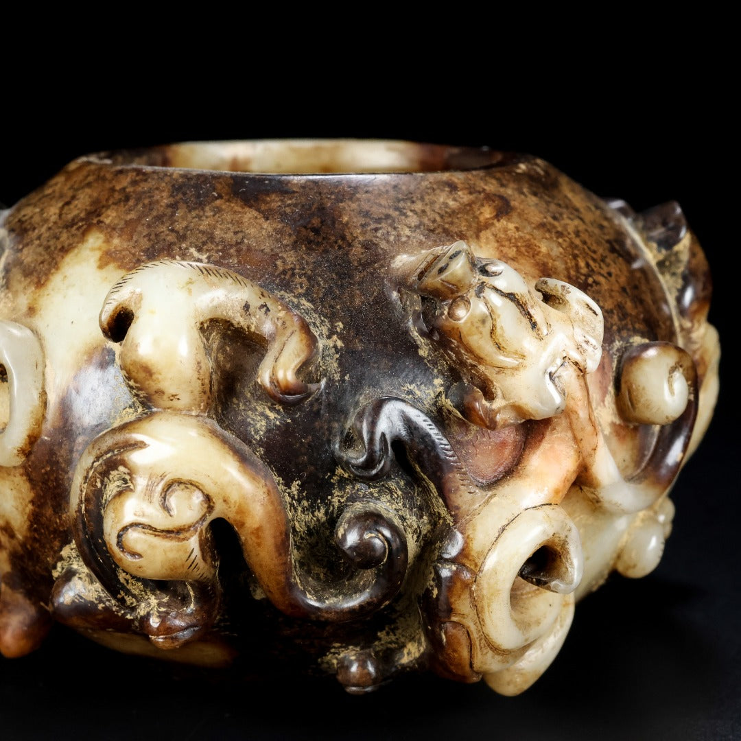 A1167 Vintage Chinese Hetian Jade High Relief Chi Dragon Pot