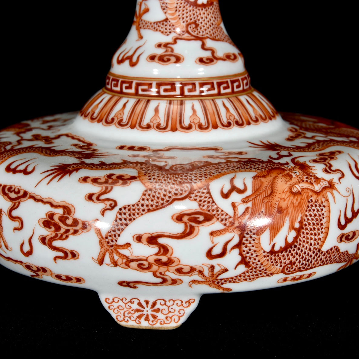 A1196 Chinese Qing Dynasty Gilt Edge Iron Red Glaze Fortune Dragon Design Porcelain Vase