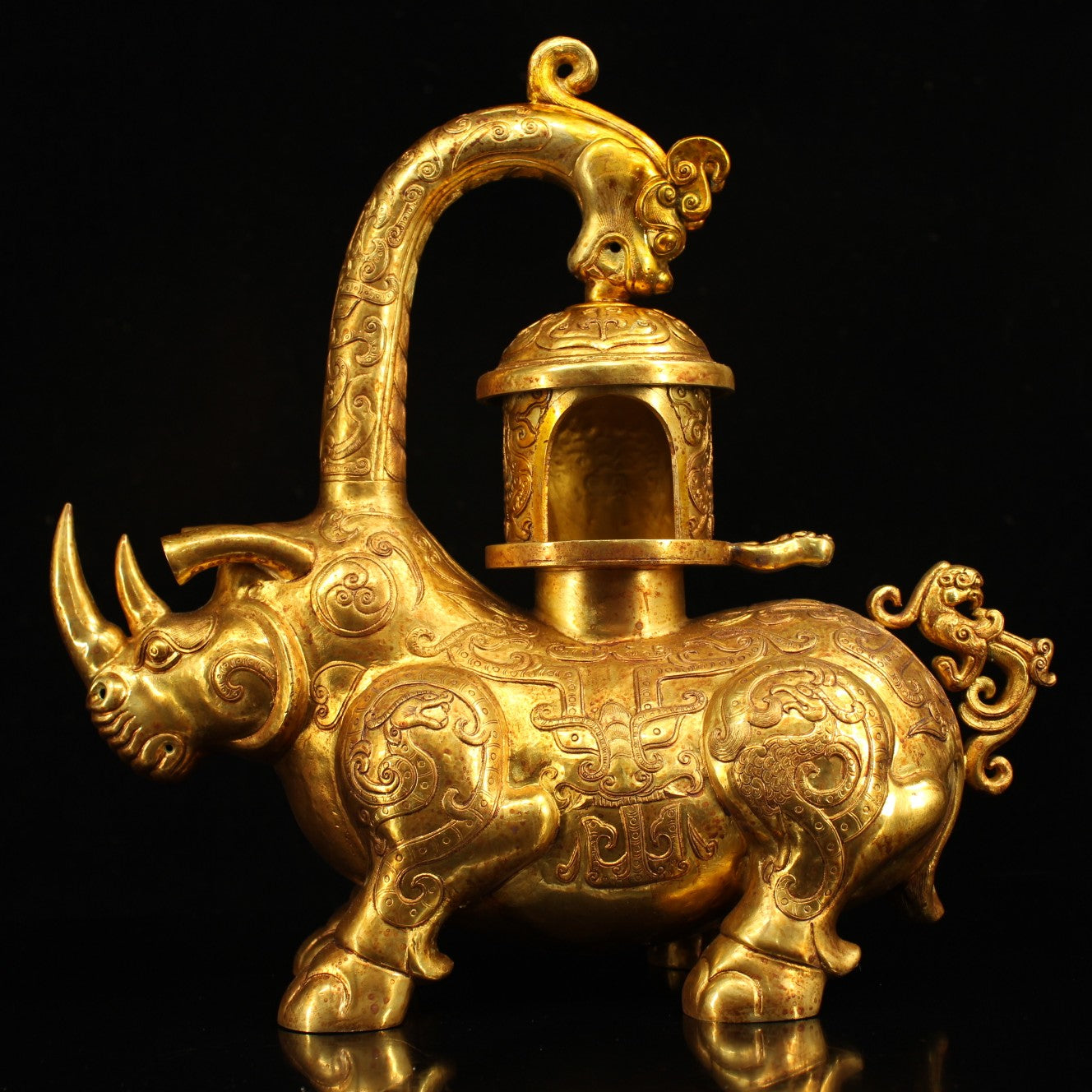 A1197 Superb Vintage Chinese Gilt Gold Copper Rhinoceros Palace Lantern