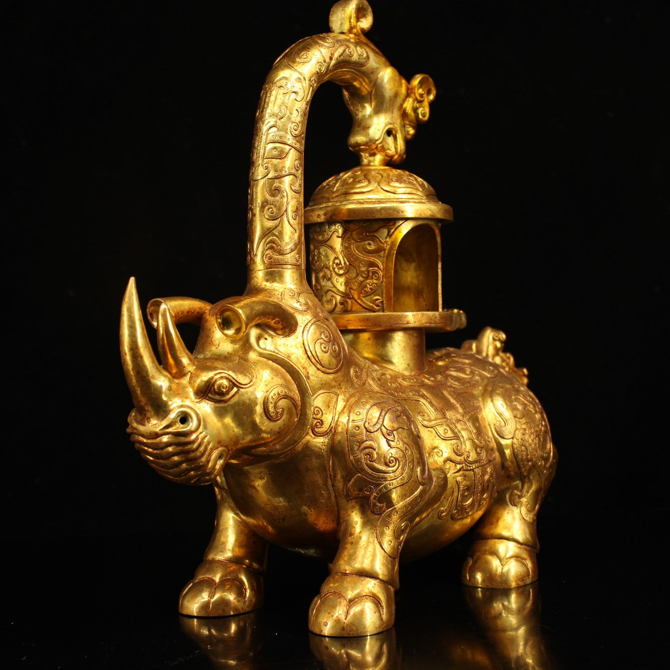 A1197 Superb Vintage Chinese Gilt Gold Copper Rhinoceros Palace Lantern