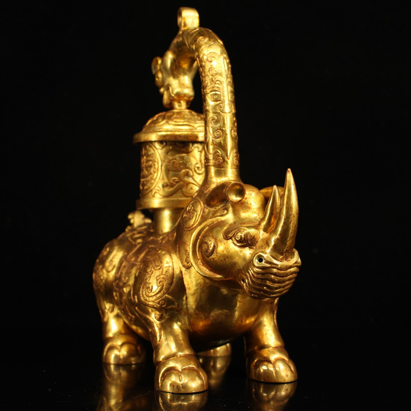 A1197 Superb Vintage Chinese Gilt Gold Copper Rhinoceros Palace Lantern