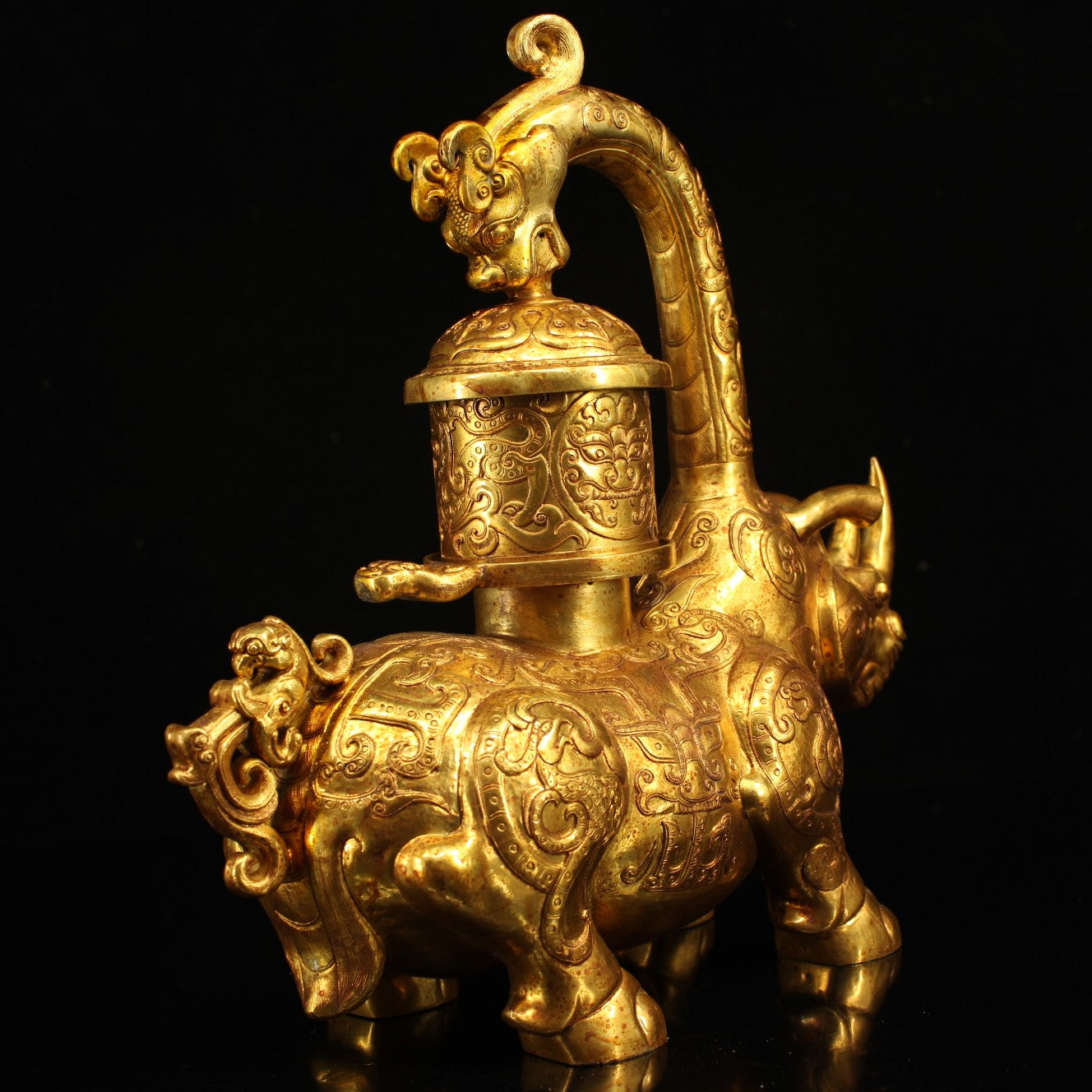 A1197 Superb Vintage Chinese Gilt Gold Copper Rhinoceros Palace Lantern