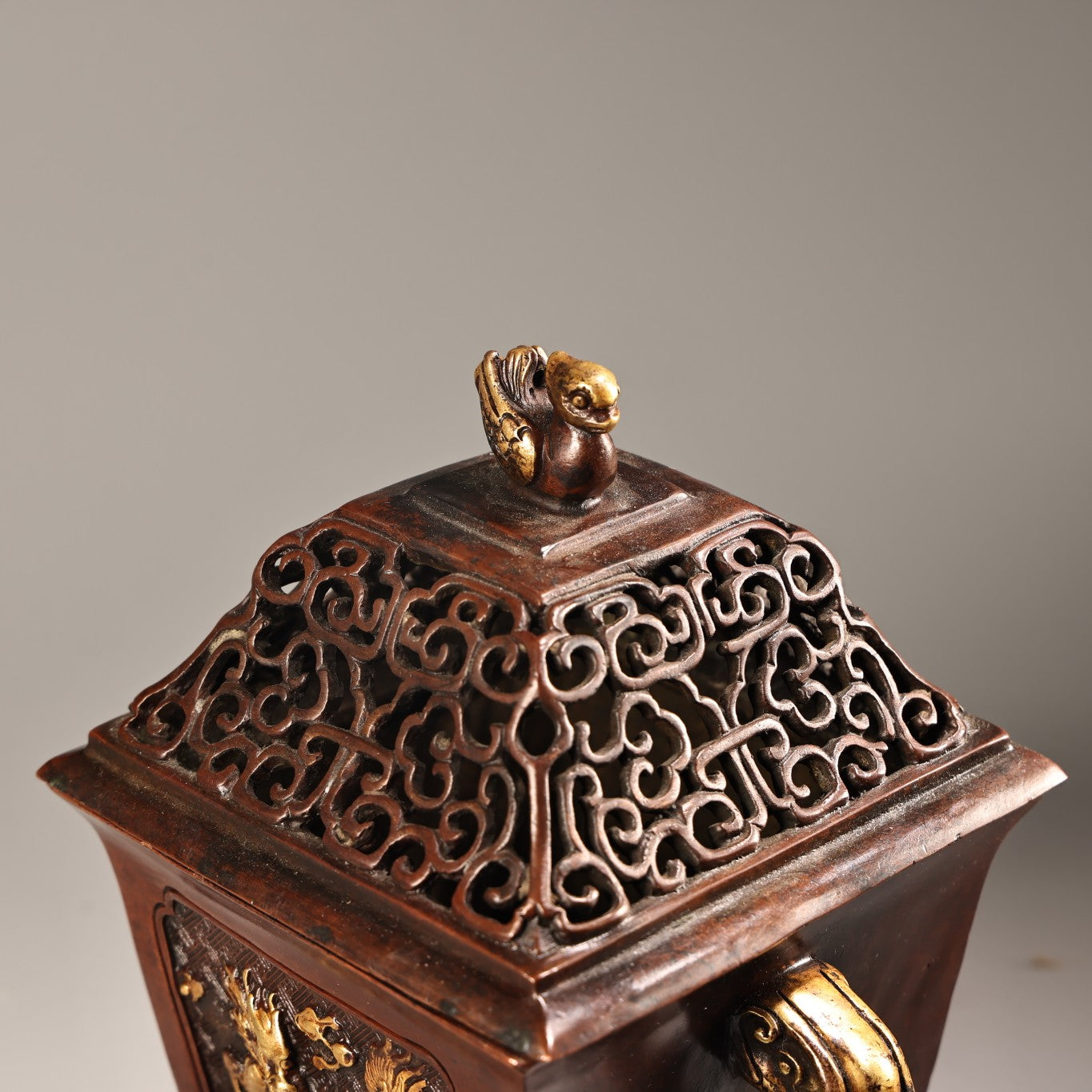 A1215 Vintage Chinese Gilt Gold Copper Double Ear Incense Burner