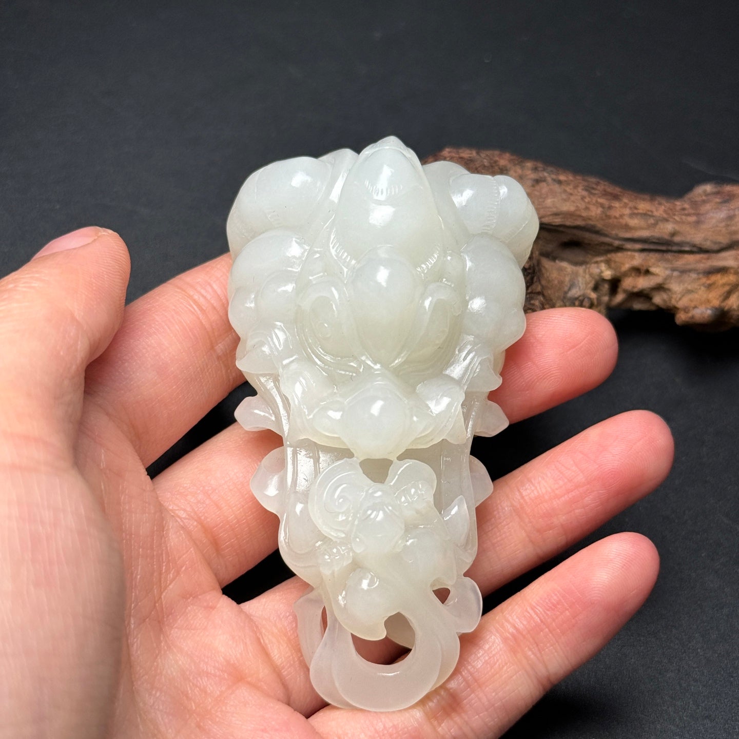 A1221 Chinese Hetian Jade Carved Beast Face Pendant