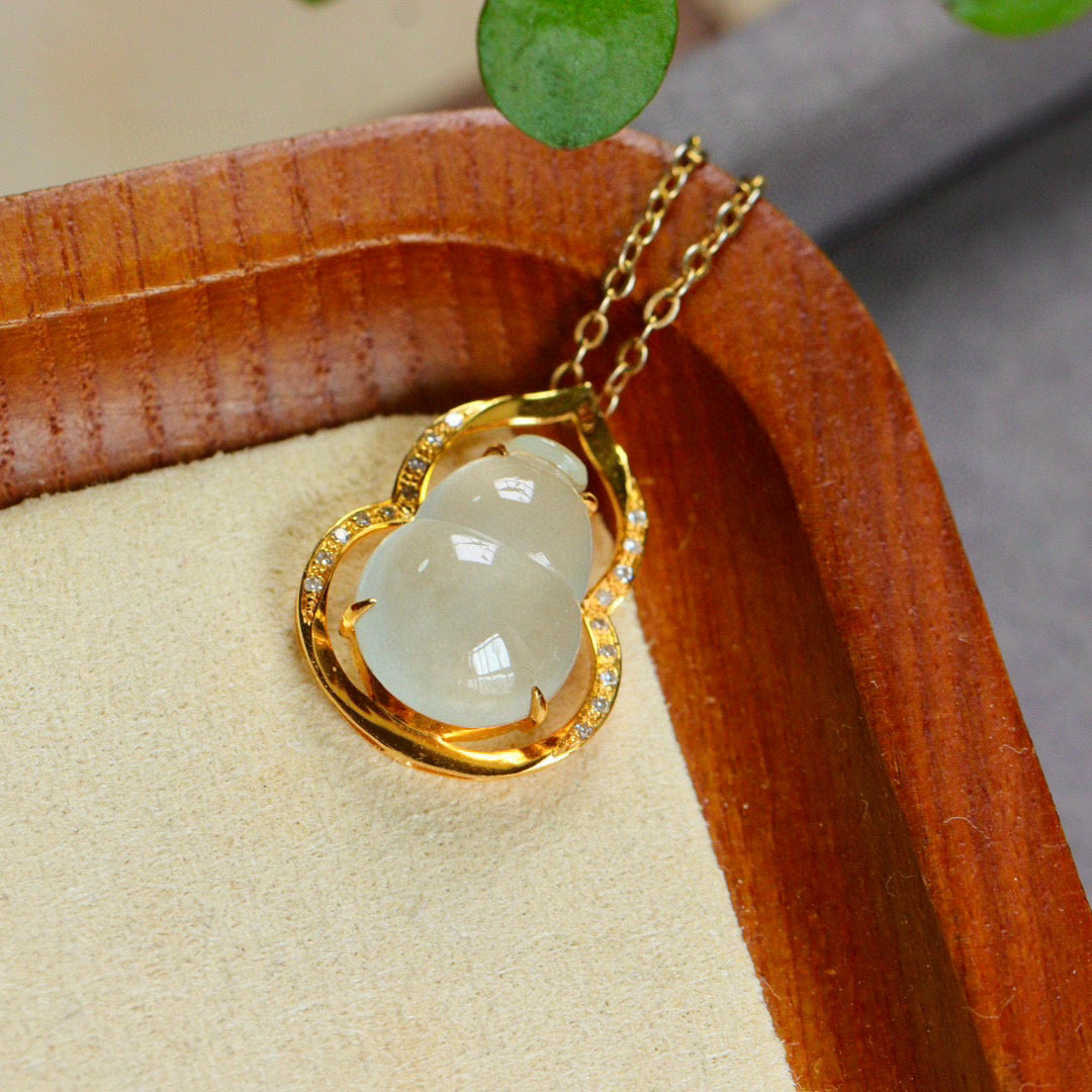 A1222 Exquisite 18K Gold Inlay Jadeite Carved Gourd Pendant