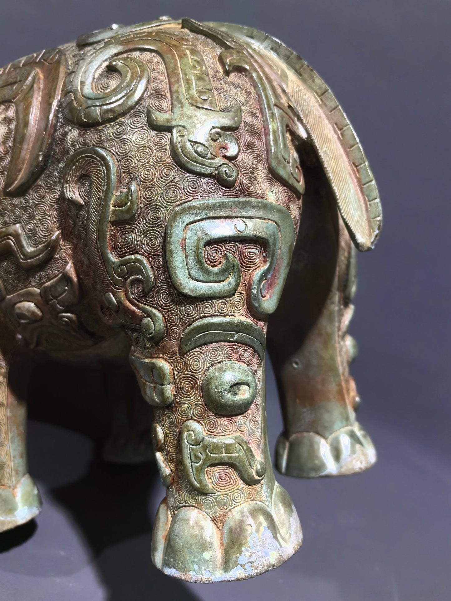 A1240 Xi Zhou Period Bronze Elephant Statue